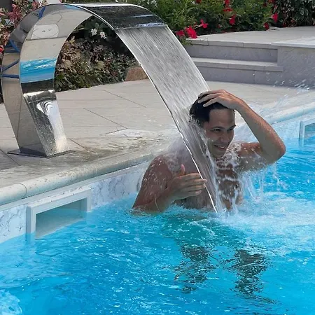 Aquamarina Pavoncella Blu & מלון דירות פורטו פינו