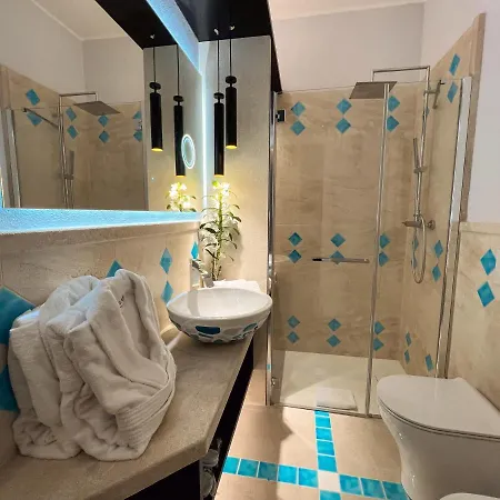 Aquamarina Pavoncella Blu & 4*